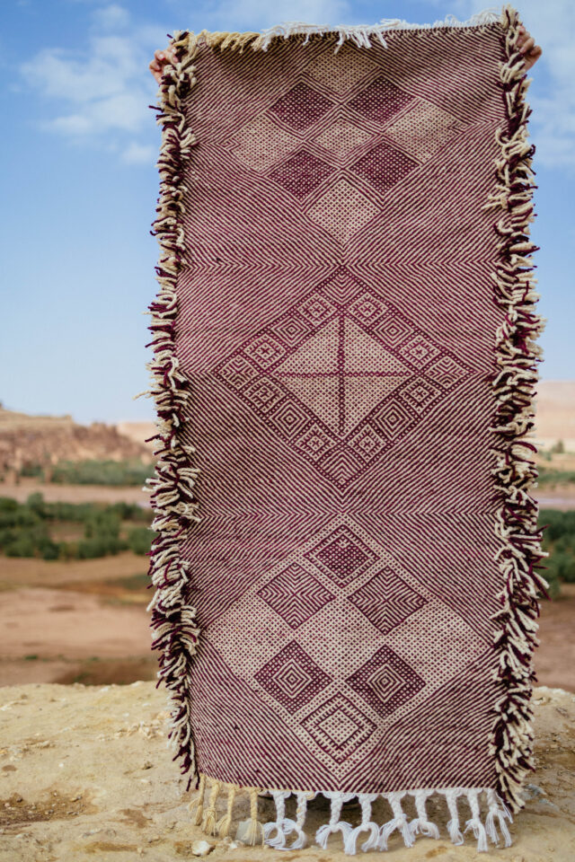 kilim marokański bordowy